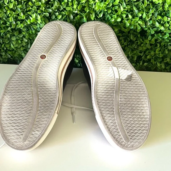 Clarks Metallic Brown Sneakers - Picture 4 of 5